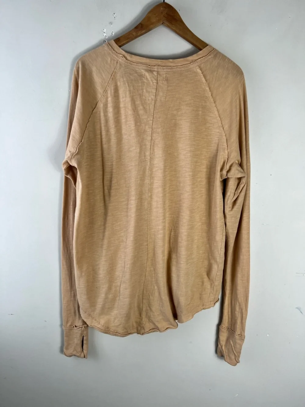 Free People We The Free Arden Tee Long Sleeve Size XS Oversized In Camel Cotton - Picture 3 of 10